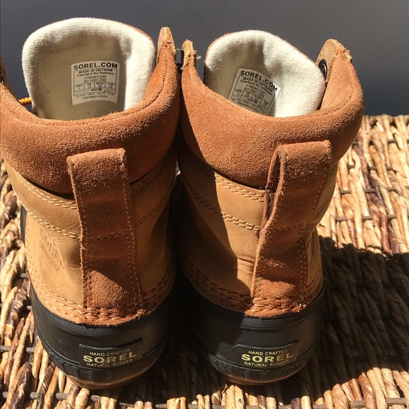 Sorel winter boots toddler size 1 - Picture 6 of 10